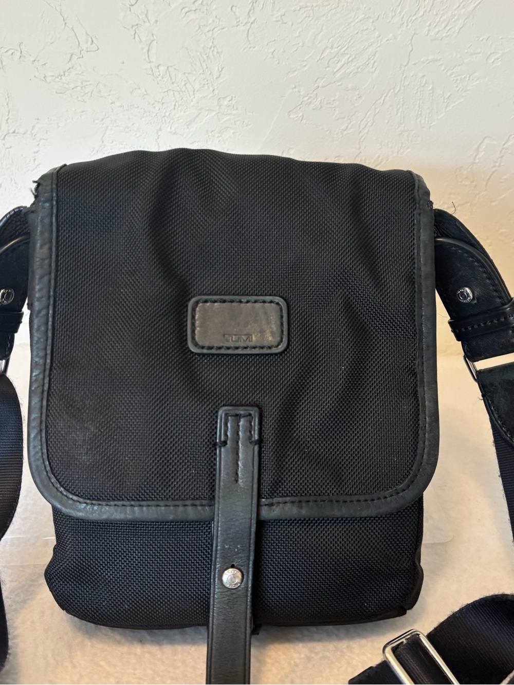 TUMI 7852D Black Nylon Crossbody Shoulder Travel Bag